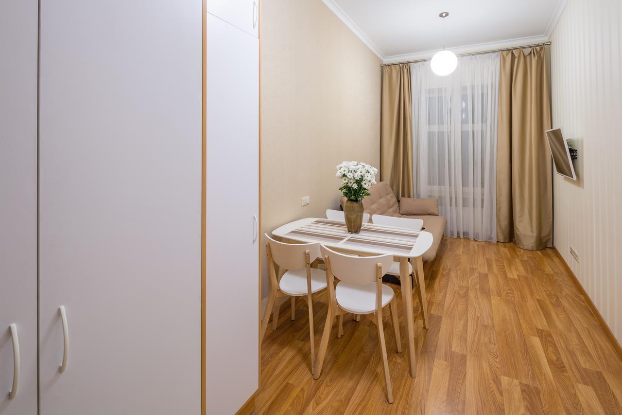 Apartment On Svobody Avenue 25 Lviv Exterior foto