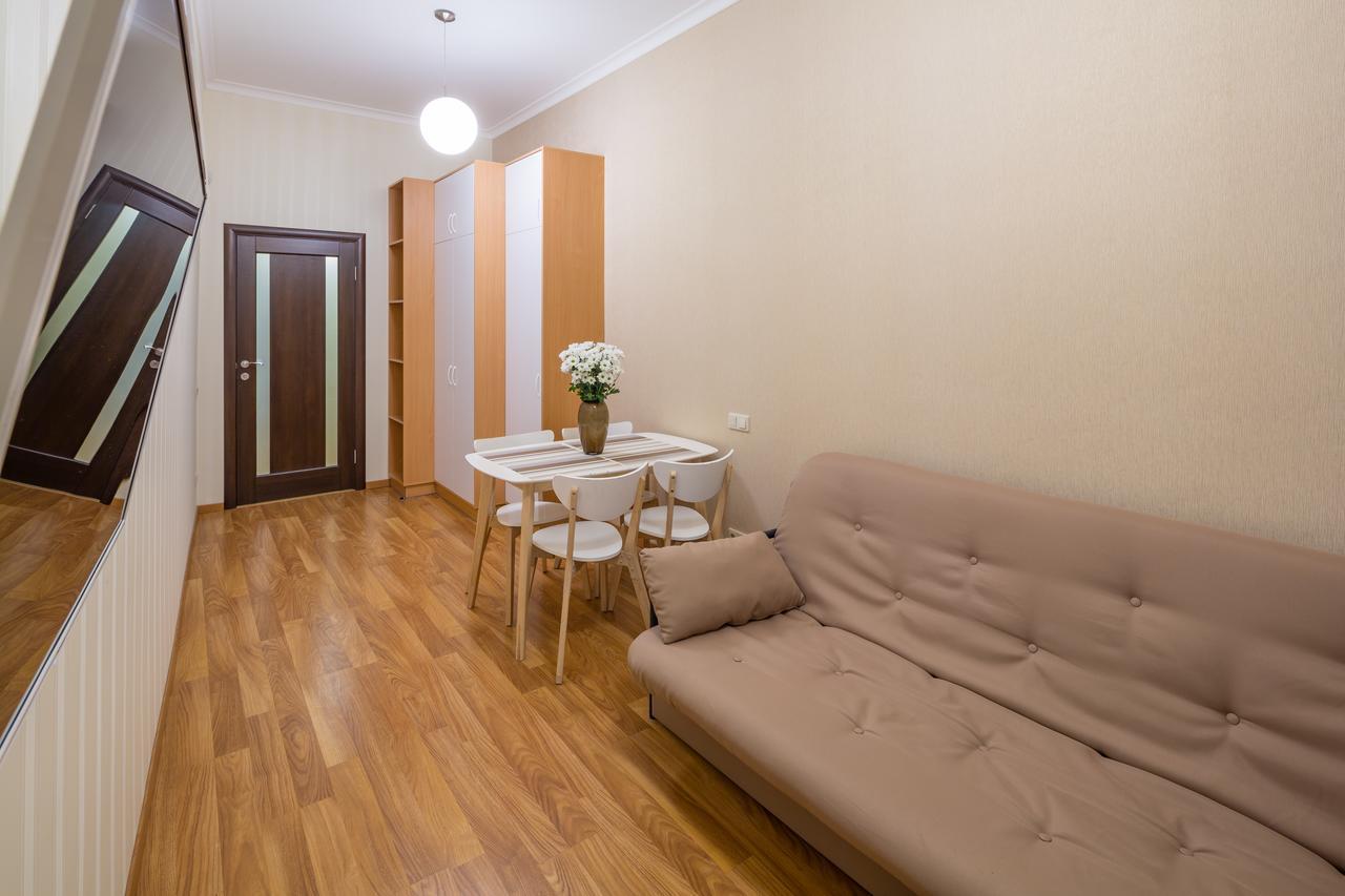 Apartment On Svobody Avenue 25 Lviv Exterior foto